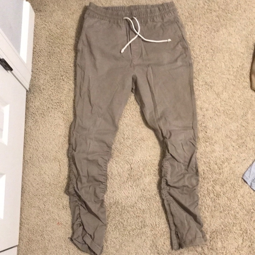 H&M ruched jogger pants with zips